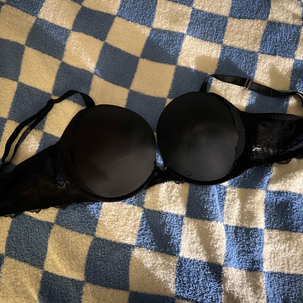 NWOT Victoria’s Secret Demi Angles Push Up Bra Black - Picture 2 of 4